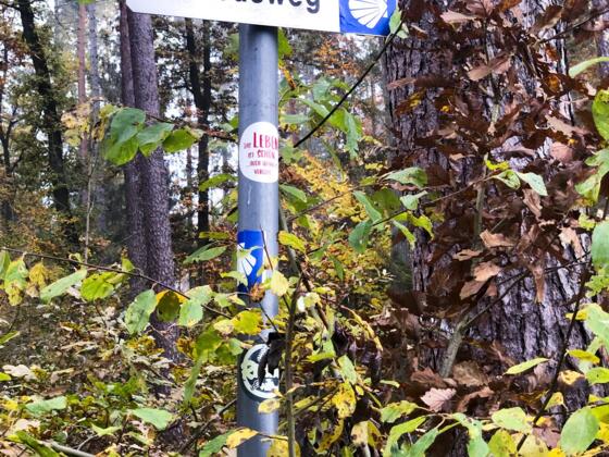 Wegzeichen Steigerwälder Jakobsweg