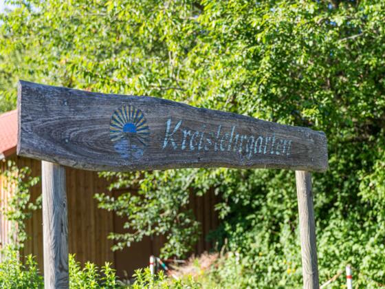 Schild Kreislehrgarten Adelshofen