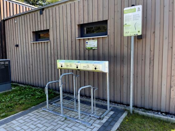 Wald erFahren kostenlose E-Bike Ladestation