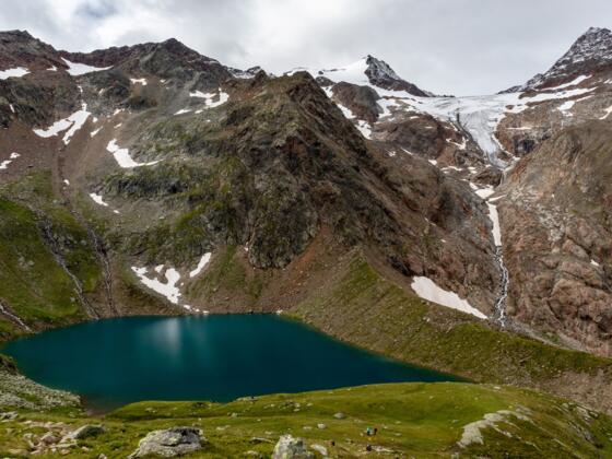 Grünausee mit Gamsspitzl (links), Wilder Freiger (Mitte) und Aperer Freiger (rechts)