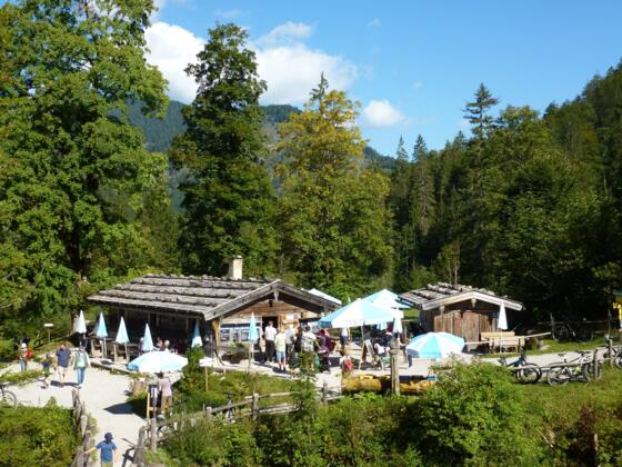 Die Siebenhüttenalm lädt zur Einkehr ein