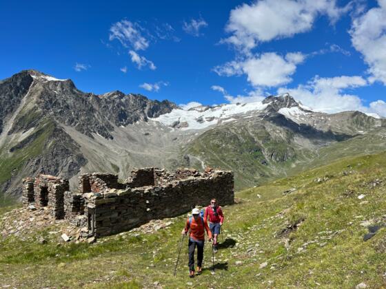 Die Ruine des Knappenhauses im Frosnitztal.