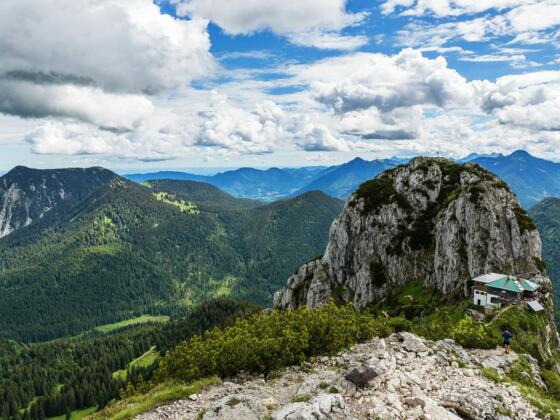 Tegernseer Hütte mit Buchstein