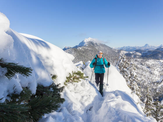 Am schmalen Grat zum Schwarzeck ist vor allem bei viel Schnee und Schneewechten Vorsicht geboten.