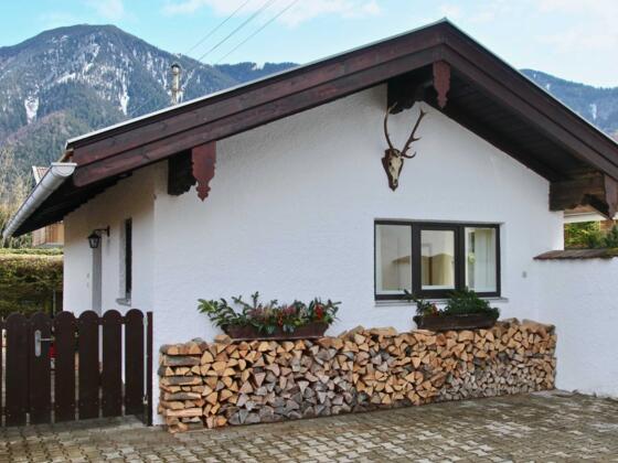 Parkplatz/Eingang von Nordwesten