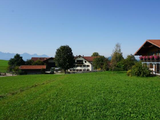 Bauernhof mit Nebenhaus