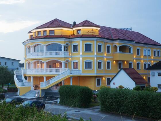 Donauhotel Lettnerhof
