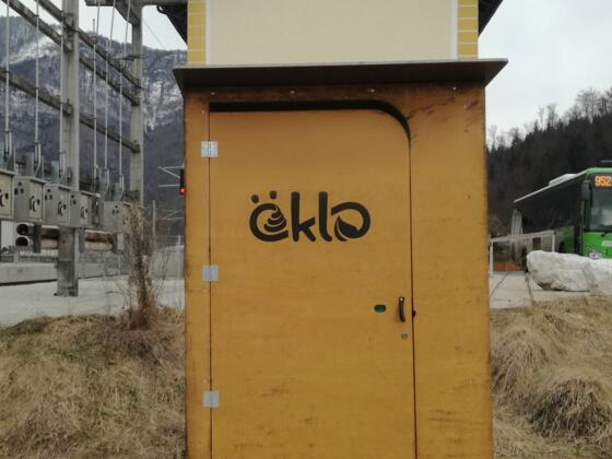 Öffentliches Kompostklo - Parkplatz Bahnhof Jodschwefelbad