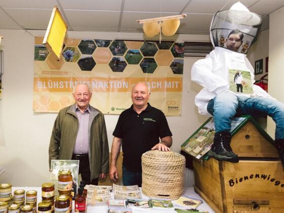 Bienenstand Modeschau