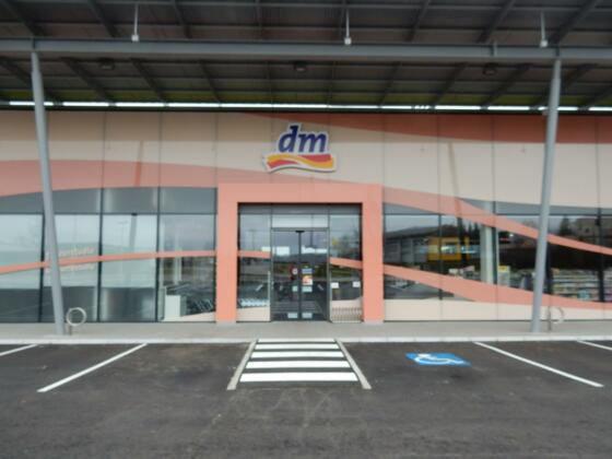 DM Markt mit Friseurstudio Rohrbach