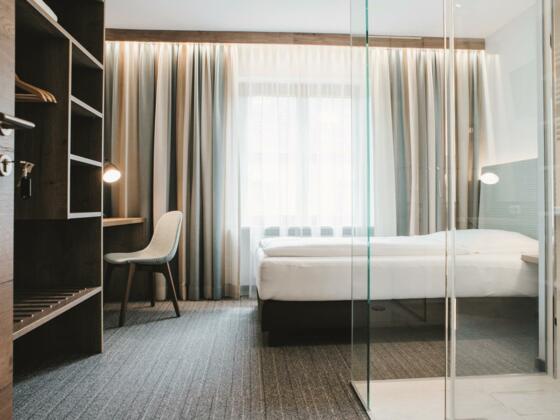 Zimmer mit Doppelbett