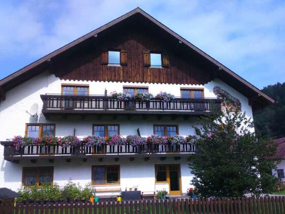 2023 Hausbild Foto Franz Untersperger tour