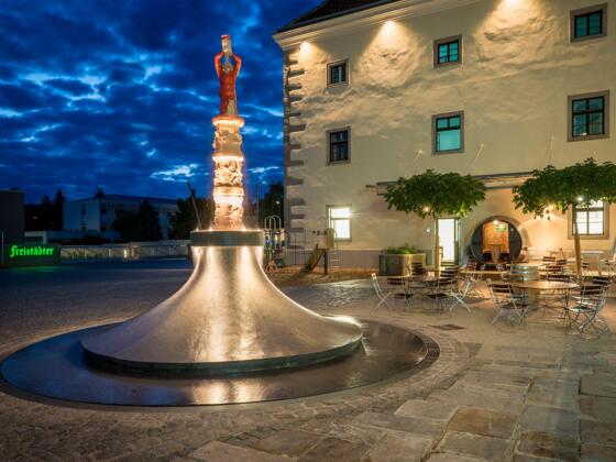 Brunnen von Arik Brauer