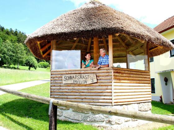 BioHofladen &amp; Johannesweg Schnapsrast Thauerböck