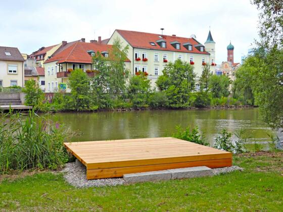 Balkspitz mit Blick auf das Rathaus Vilsbiburg