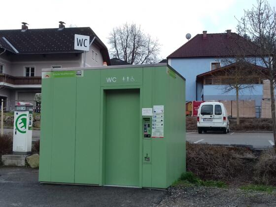 Öffentliche Toilette Pierbach