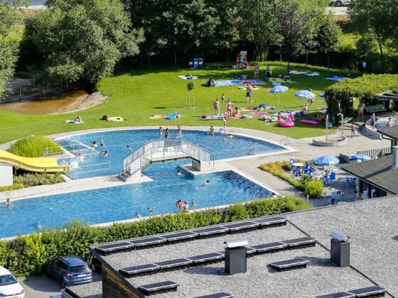 Königswiesen, Erlebnisbad