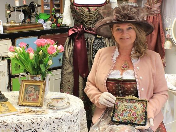 Sabine Krump - die Knopfmacherin