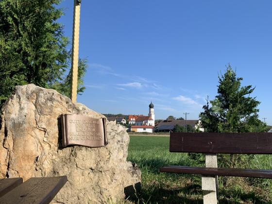 Rast zwischen Geroldshausen und Haushausen