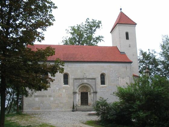 Ainau_Kirche.jpg
