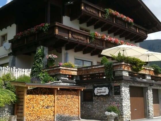 Gasthof Bergkristall 1