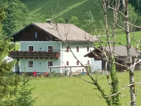 75f401dd-488e-4c4c-814d-4820fd164c06