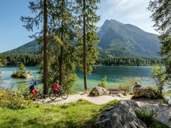 Hintersee dans le parc national : sur la piste cyclable du lac de Constance-Königssee