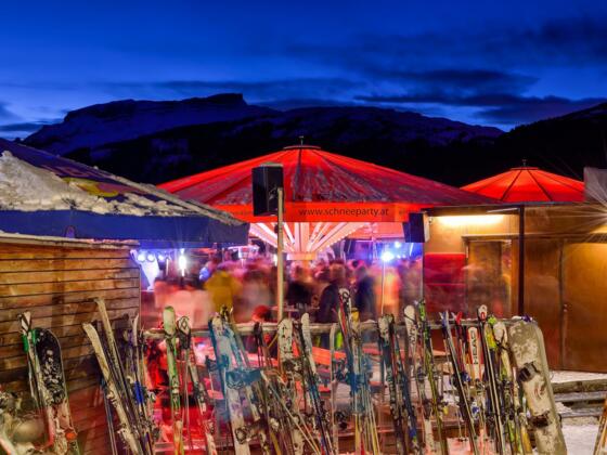 Plattform Kleinwalsertal Schirmbar Après Ski