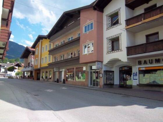 China Restaurant Long Du City Hausansicht