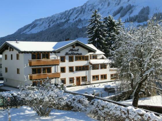 Hotel Bellevue Riezlern Winter
