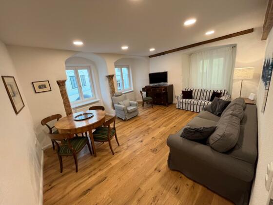 B6E8CFFC-10A6-4798-A32C-4DD4E2783B56