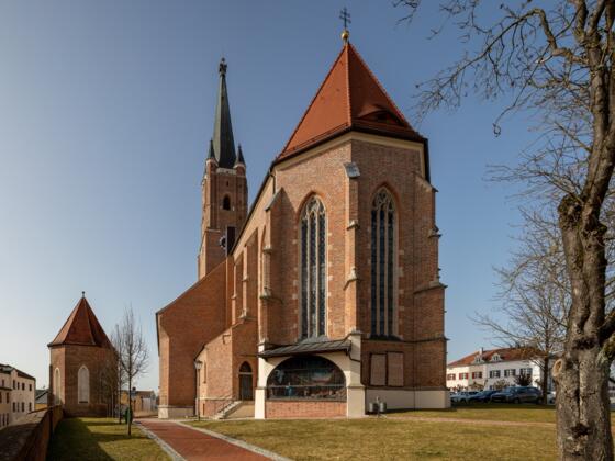 Stadtpfarrkirche St. Nikolaus und Stephan in Eggenfelden