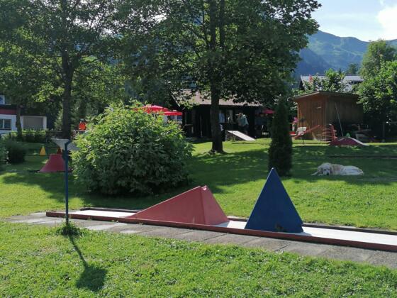 Minigolfplatz Mittelberg Baad Sommer