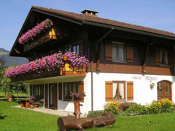 Haus Aigner von Süden