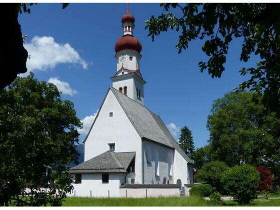 Kirche Sommer Radfeld