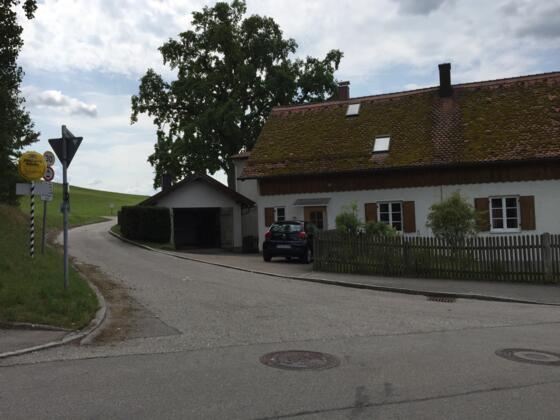 Links Richtung Ellwang, Herrsching