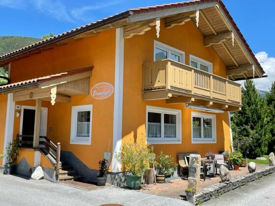 ce585785-200c-4fa5-b565-cf8352bd8ca0