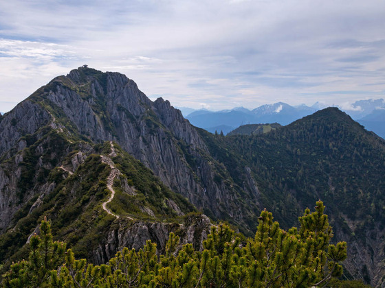Bergtour - Heimgarten über die Käseralm - Blick vom Heimgarten auf den Herzogstand