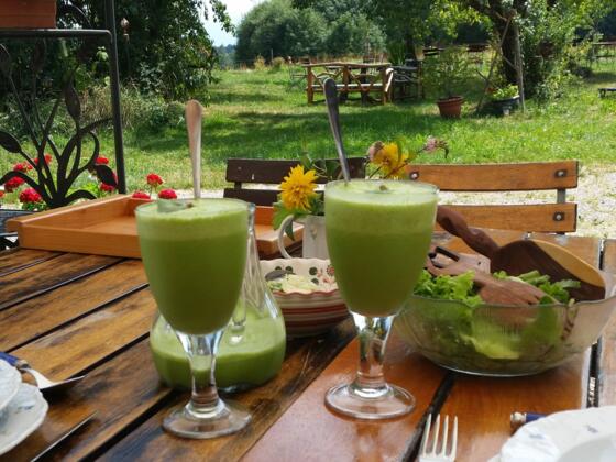 Paradieshof - Kräuter, Obst, Café