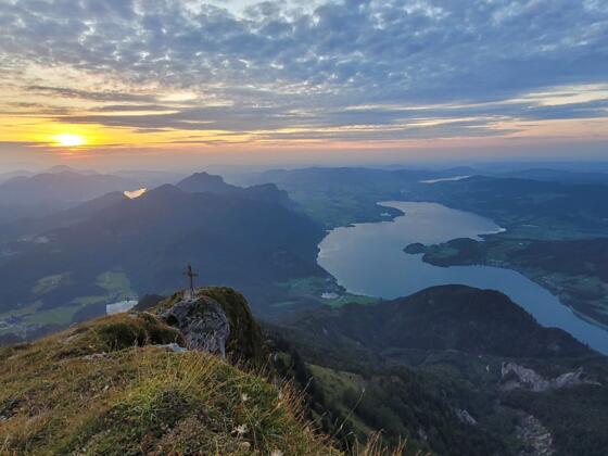 Schafberg Gipfelkreuz - Blick auf Mondsee, Irrsee, Wolfgangsee und Fuschlsee