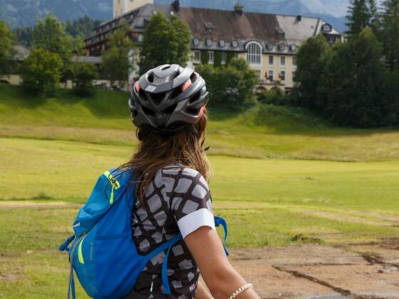 Blick auf Schloss Elmau
