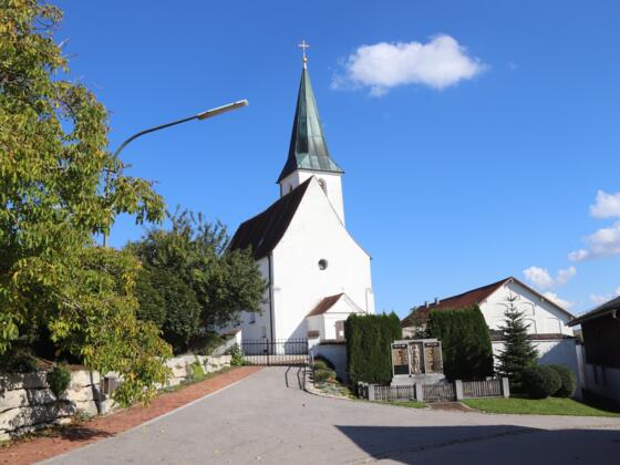 Kirche in Tattendorf
