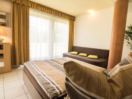 Schlafzimmer Wohnung Untergeschoß