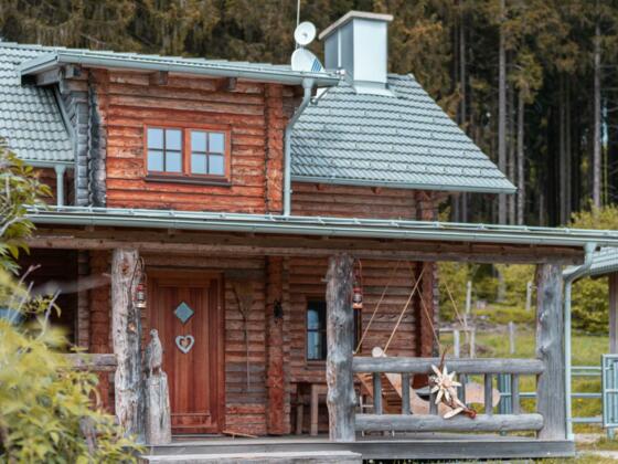 Außenansicht Blockhaus