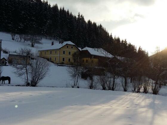 Scherhäufl Ranch Winteransicht