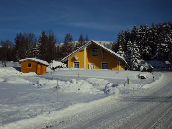 Haus im Winter