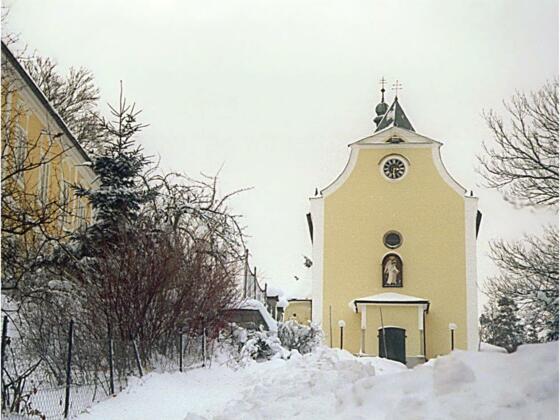 Wallfahrtskirche im Winter