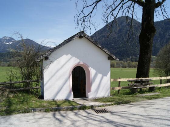 Kapelle in Hof, Frühling