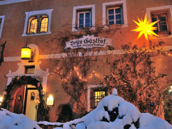 Bräugasthof im Winter