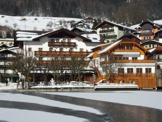 Seeböckenhotel im Winter